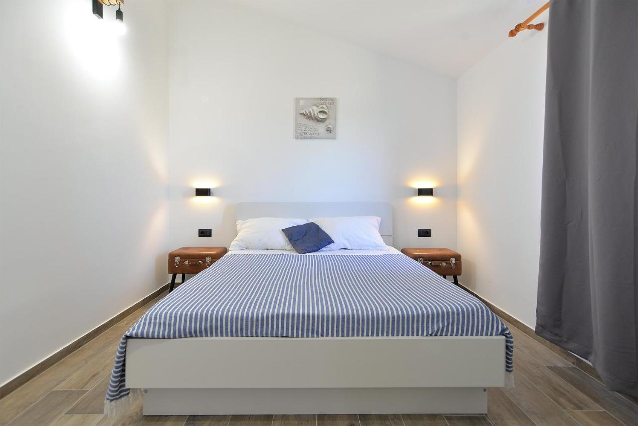 Apartments Elizabeta 1701 Fazana Exterior photo