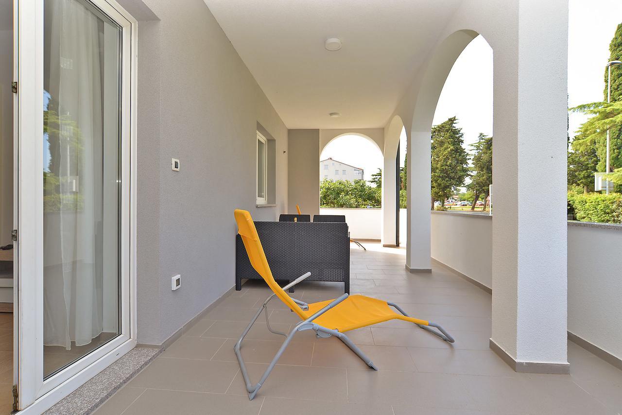 Apartments Elizabeta 1701 Fazana Exterior photo
