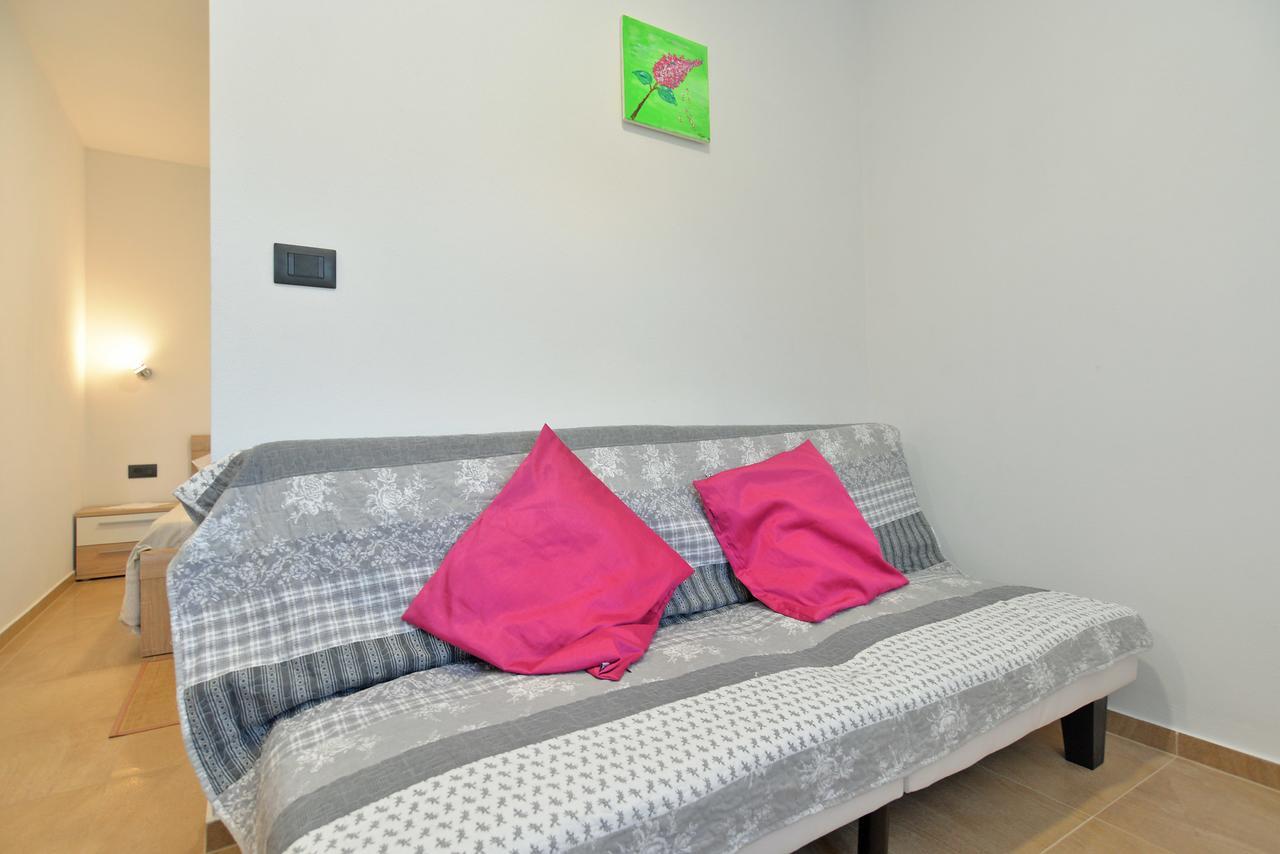 Apartments Elizabeta 1701 Fazana Exterior photo